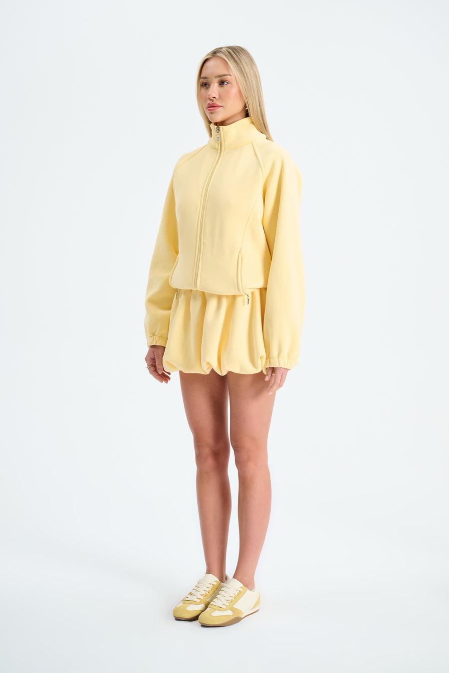 COZY SWEATSHIRT / SARI