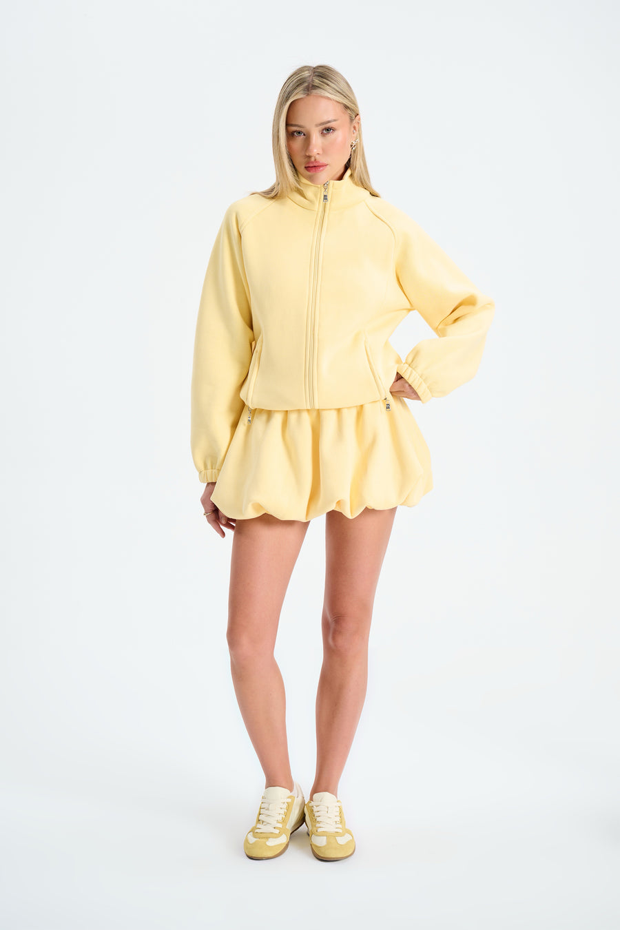 COZY SWEATSHIRT / SARI